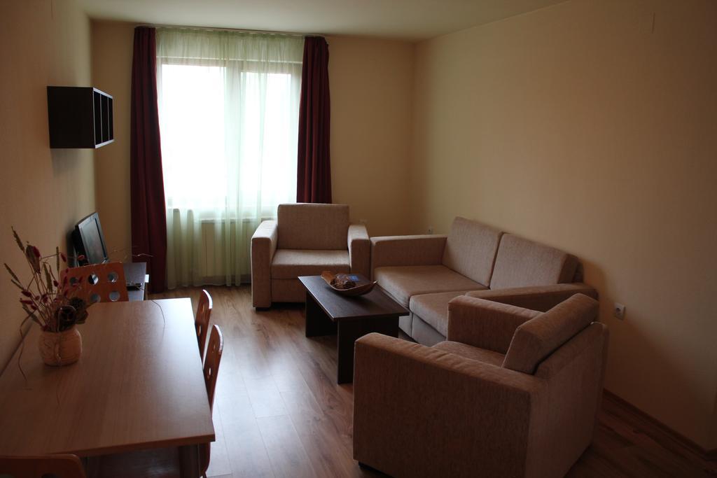 Nevada Aparthotel Pamporowo Exterior foto