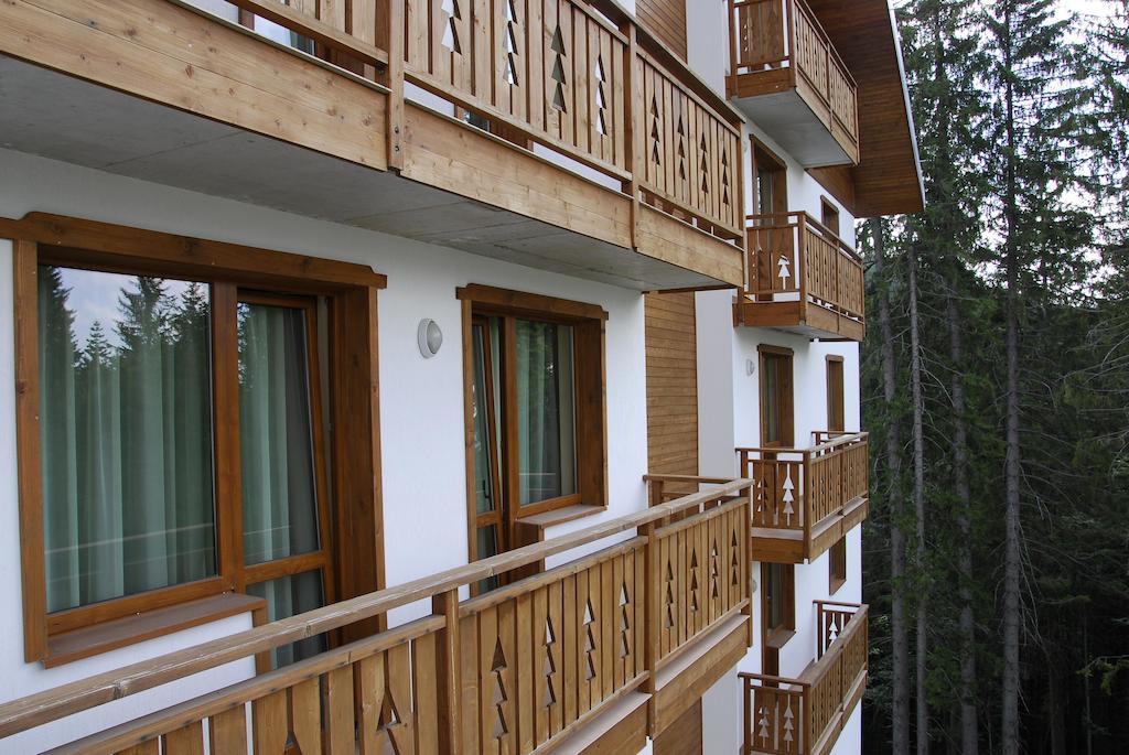 Nevada Aparthotel Pamporowo Exterior foto